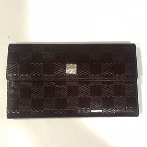 LOUIS VUITTON Damier Patent Burgundy Wallet